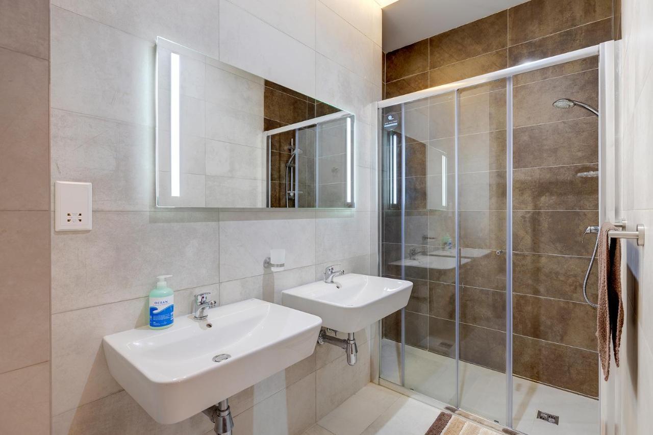סליאמה Luxe Apartment With Valletta And Harbour Views מראה חיצוני תמונה